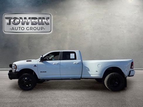 Used 2024 RAM 3500 Big Horn w/ Night Edition AWD/4WD image 7