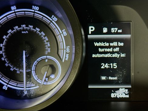 Used 2023 Hyundai Elantra Blue image 15