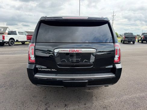 Used 2018 GMC Yukon XL Denali w/ Denali Ultimate Package AWD/4WD image 5