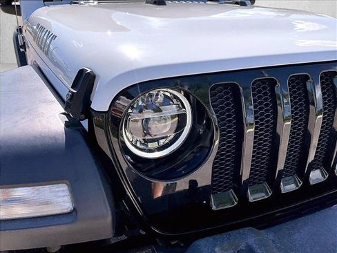 Used 2022 Jeep Wrangler Sport AWD/4WD image 28