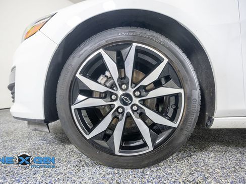 Used 2023 Chevrolet Malibu RS FWD image 44