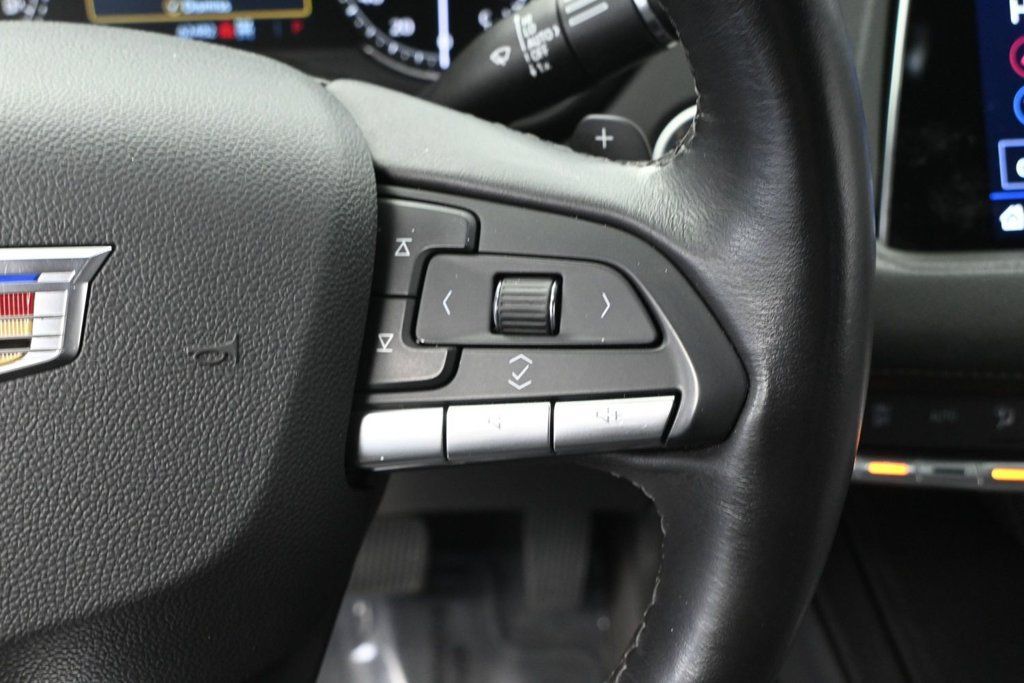 Used 2023 Cadillac XT4 Premium Luxury AWD/4WD image 22