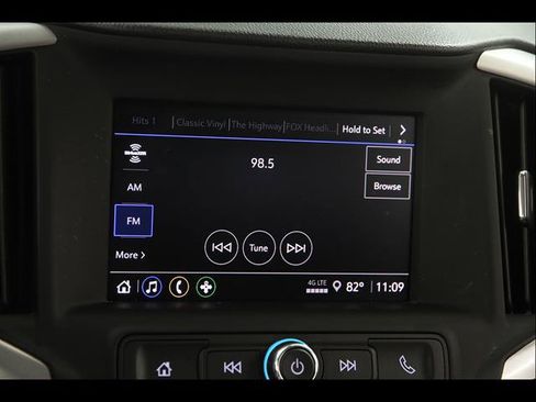 Used 2023 GMC Terrain SLE w/ Driver Convenience Package FWD image 11