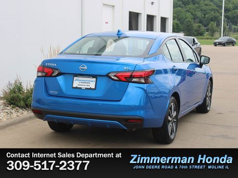 Used 2024 Nissan Versa SV FWD image 2