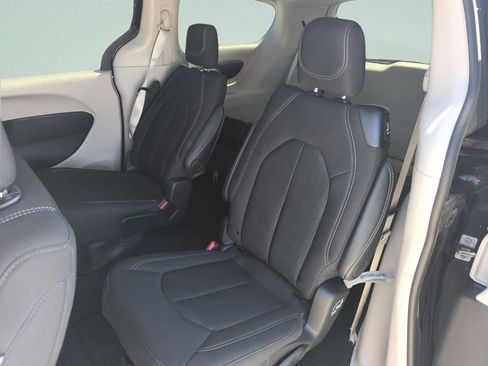 Used 2024 Chrysler Voyager LX FWD image 25