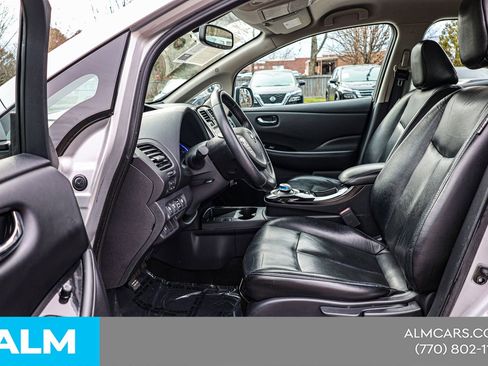 Used 2015 Nissan Leaf SL w/ Premium Package image 18