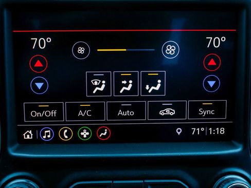 Used 2019 Chevrolet Silverado 1500 RST w/ All-Star Edition AWD/4WD image 22