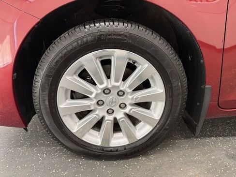 Used 2016 Toyota Sienna Limited Premium image 19