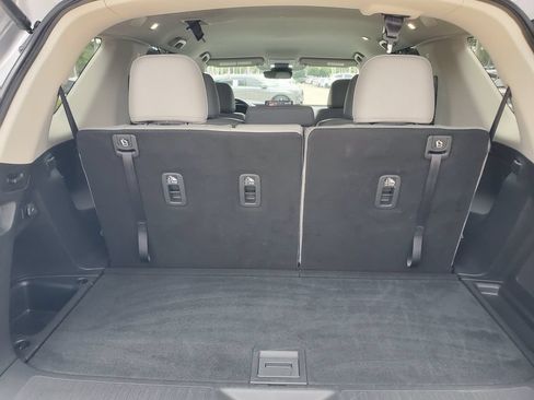 Used 2024 Honda Pilot EX-L image 8