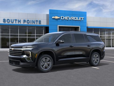 New 2027 Chevrolet Traverse LT w/ Driver Confidence Package FWD image 2