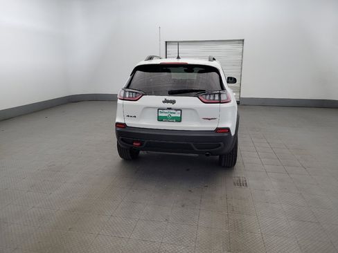 Used 2022 Jeep Cherokee Trailhawk w/ Premium Leather Package AWD/4WD image 7
