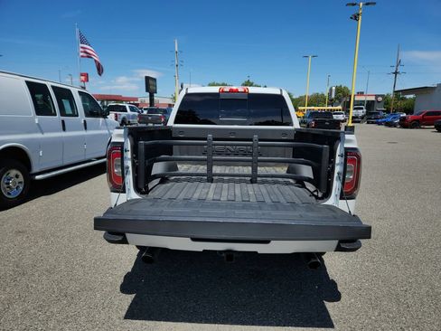 Used 2018 GMC Sierra 1500 Denali w/ Denali Ultimate Package AWD/4WD image 15