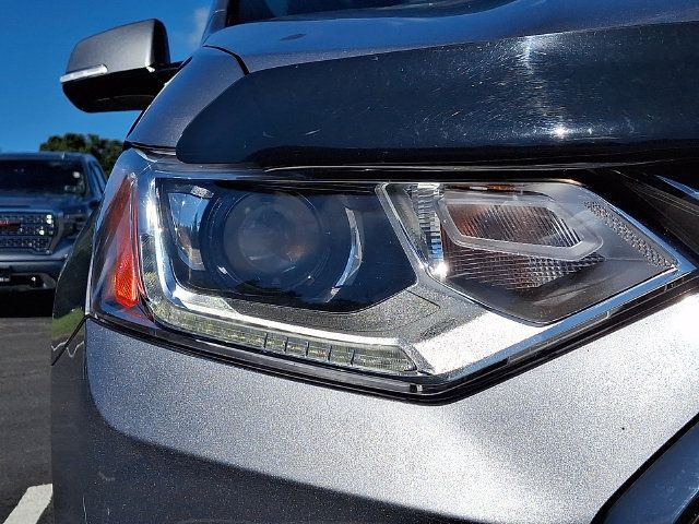 Used 2020 Chevrolet Traverse RS w/ LPO, Floor Liner Package AWD/4WD image 3