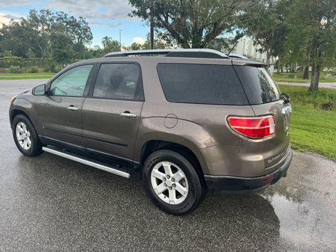 Used 2007 Saturn Outlook XE w/ Preferred Pkg FWD image 8