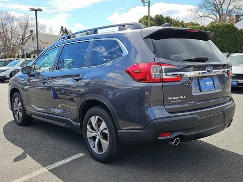 Used 2023 Subaru Ascent Premium w/ Convenience Package image 4