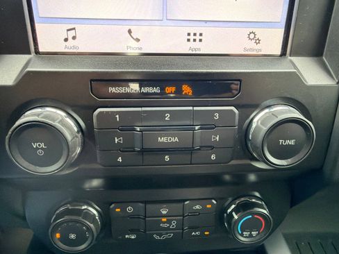 Used 2019 Ford F150 XL w/ Equipment Group 101A Mid AWD/4WD image 23