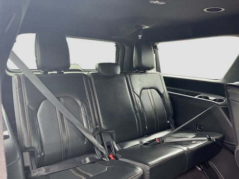 Used 2023 Ford Expedition Max Platinum RWD image 29