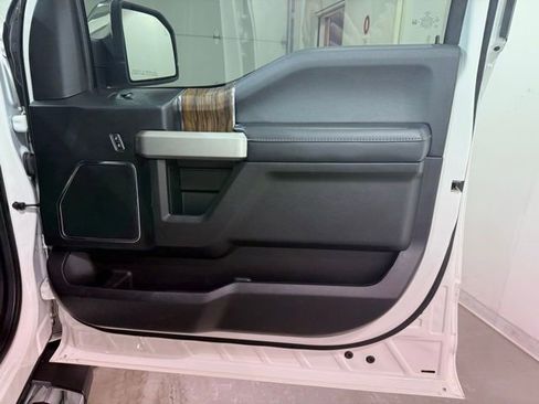 Used 2020 Ford F150 Lariat w/ Equipment Group 502A Luxury image 26