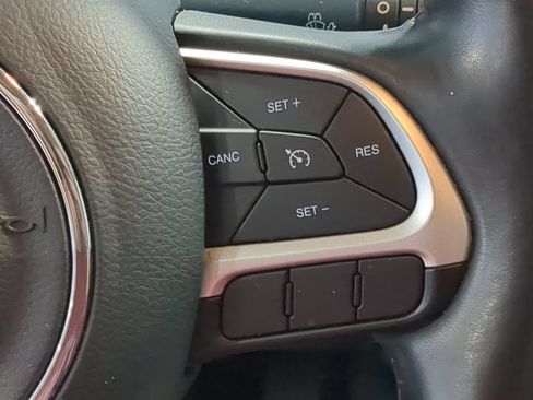 Used 2018 Jeep Compass Latitude w/ Cold Weather Group AWD/4WD image 24