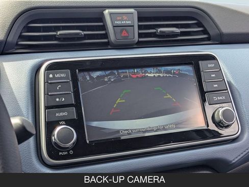 Used 2025 Nissan Versa SV FWD image 21