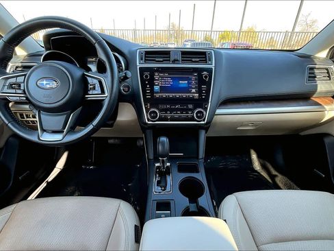 Used 2018 Subaru Outback 2.5i Limited image 16