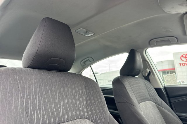 Used 2025 Toyota Camry LE FWD image 18