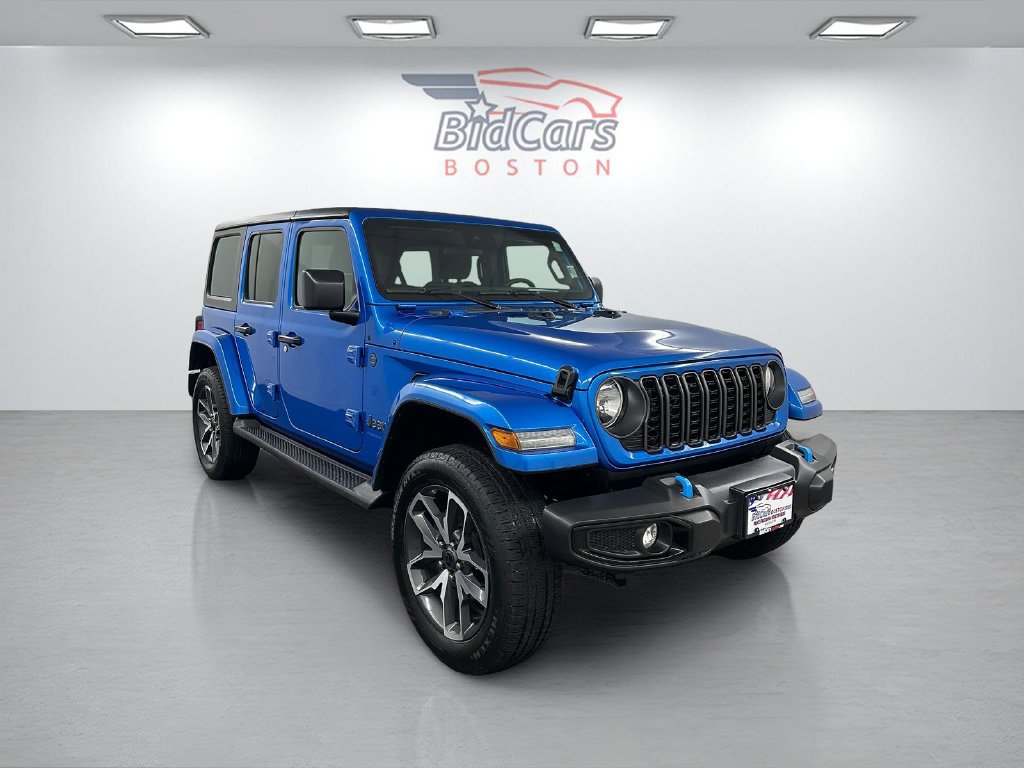 Used 2024 Jeep Wrangler Unlimited w/ Convenience Group AWD/4WD image 3