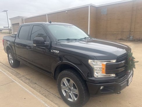 Used 2019 Ford F150 Lariat image 3