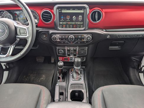 Used 2022 Jeep Wrangler Unlimited Rubicon w/ LED Lighting Group AWD/4WD image 7