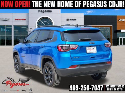 New 2026 Jeep Compass Latitude AWD/4WD image 4