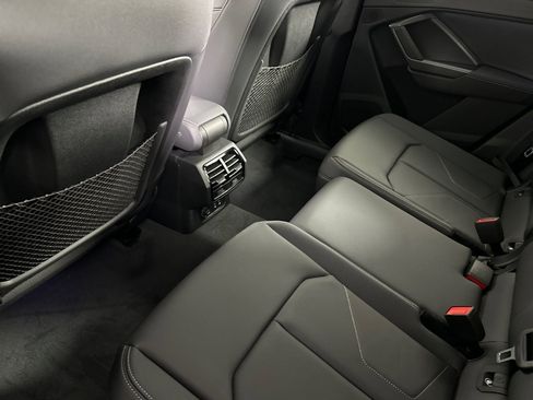 New 2025 Audi Q3 2.0T Premium image 11