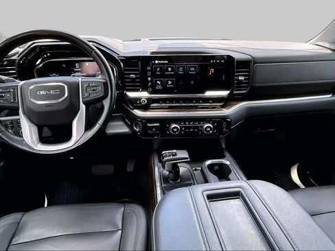 Used 2022 GMC Sierra 1500 Elevation w/ Elevation Premium Package AWD/4WD image 16