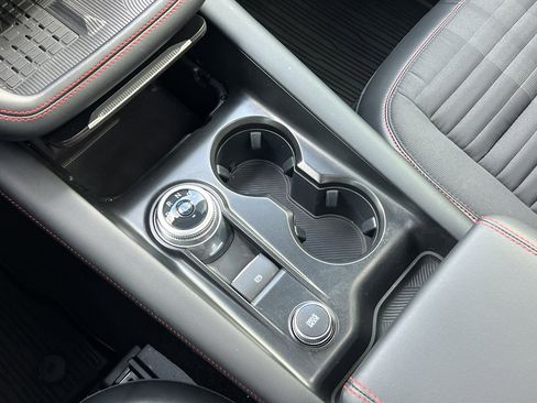 Used 2025 Ford Explorer ST-Line w/ ST-Line Street Pack image 21