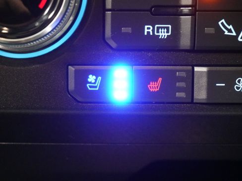 Used 2021 Ford F350 Platinum image 26