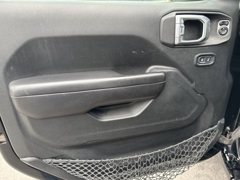 Used 2020 Jeep Gladiator Sport w/ Quick Order Package 24S image 15