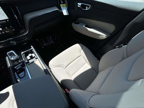 New 2026 Volvo XC60 B5 Core w/ Climate Package AWD/4WD image 15