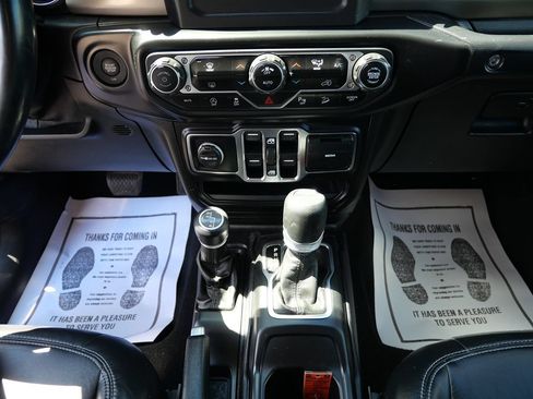 Used 2020 Jeep Wrangler Unlimited Sport S AWD/4WD image 13