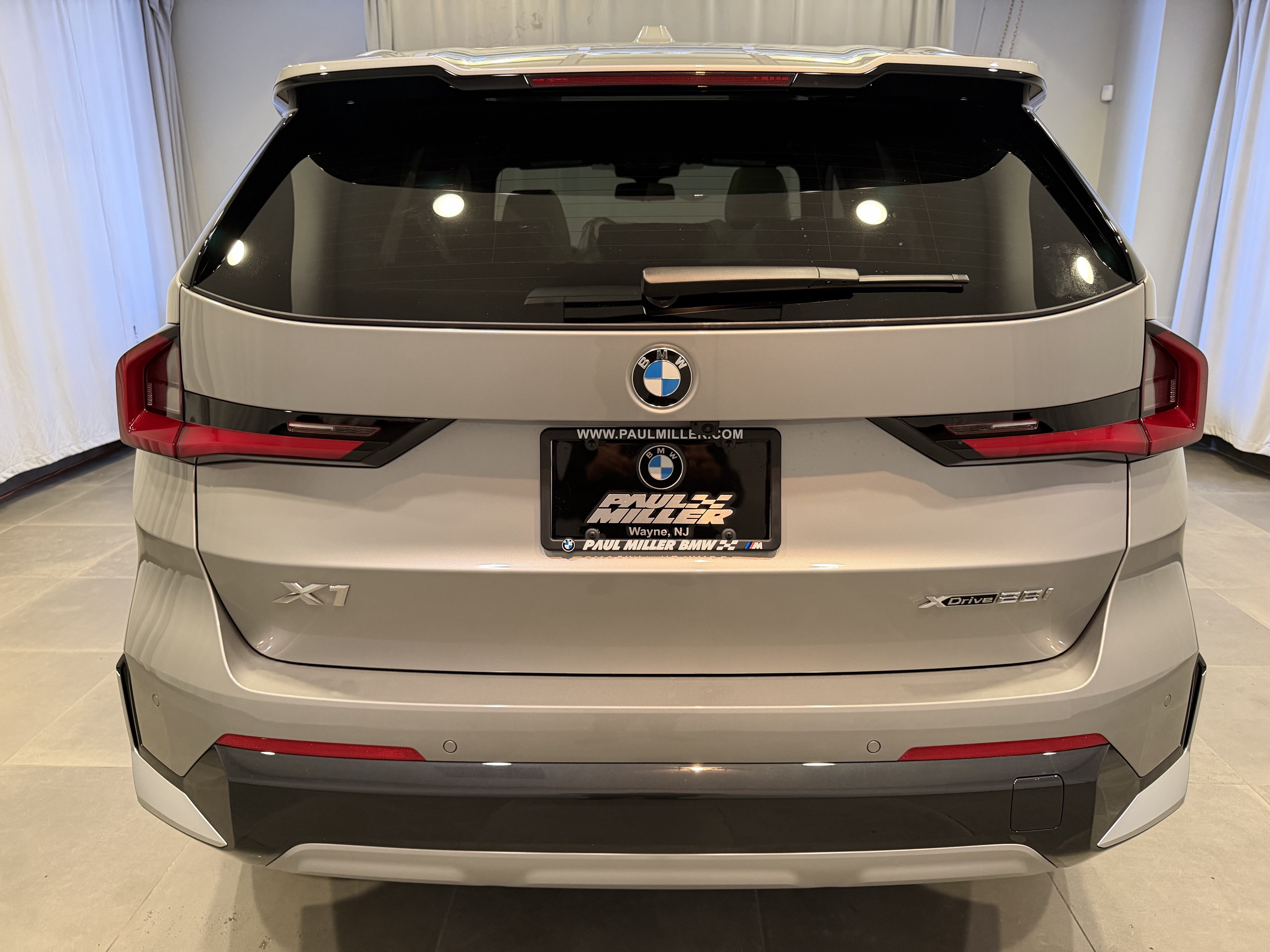 New 2026 BMW X1 xDrive28i w/ Technology Package AWD/4WD image 5