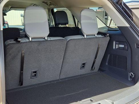 New 2026 Ford Explorer Active w/ Active Comfort Package RWD image 8