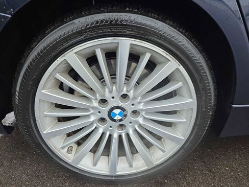 Used 2013 BMW 335i xDrive Sedan AWD/4WD image 22
