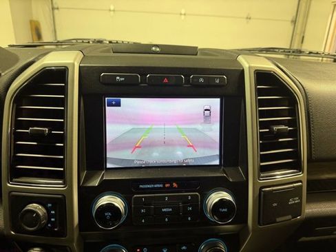 Used 2020 Ford F150 Lariat w/ Equipment Group 502A Luxury image 17