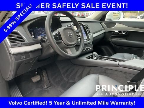 Certified 2025 Volvo XC90 B5 Core AWD/4WD image 30