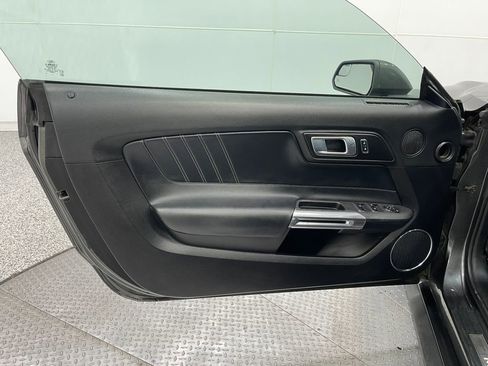 Used 2018 Ford Mustang Premium image 14
