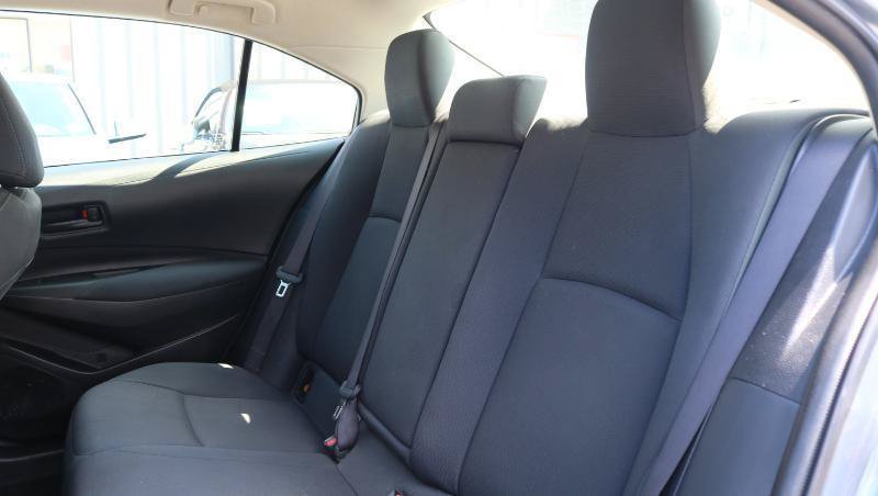 Used 2022 Toyota Corolla LE FWD image 16