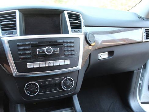 Used 2013 Mercedes-Benz ML 350 4MATIC image 16