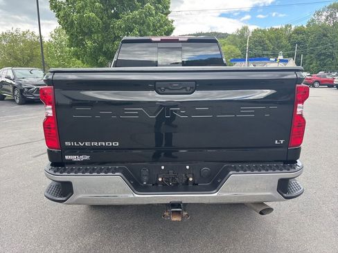 Used 2024 Chevrolet Silverado 2500 LT w/ Convenience Package AWD/4WD image 4