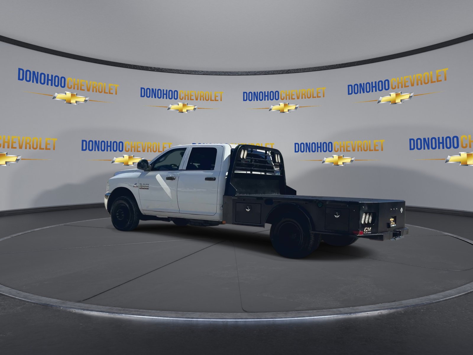 Used 2018 RAM 3500 Tradesman w/ Chrome Appearance Group AWD/4WD image 6