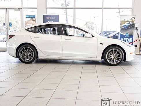 Used 2020 Tesla Model 3 Standard Range Plus image 10
