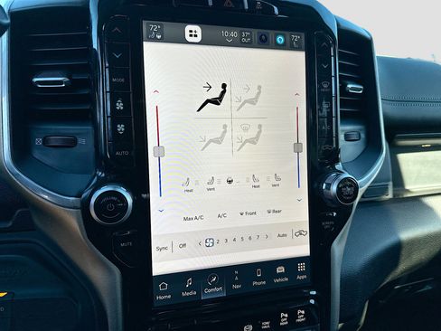 Used 2024 RAM 2500 Laramie image 24