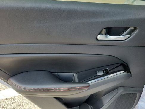 Certified 2024 Nissan Altima 2.5 SR FWD image 14